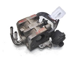 Кришка регулююча клапана egr vw golf v 1.9 tdi 03g131063e фото №1