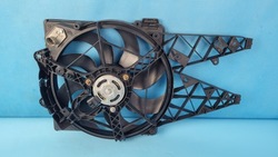 Alfa romeo giulietta вентилятор радіатор 884700200 фото №1