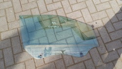 Citroen c4 cactus скло двері права передня 15r фото №1