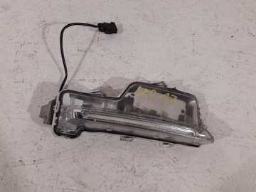 Volvo s60 v60 галоген drl led правий перед фото №1