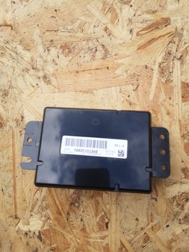 Jeep grand cherokee wk2 модуль 68251513ad фото №1