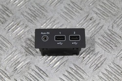 Гнездо usb aux-in clio v 5 280231553r фото №1