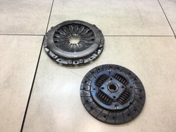 Зчеплення диск притиск kia cerato i 2.0 crdi фото №1