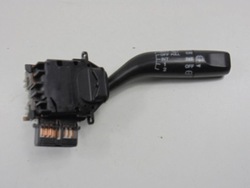 Mazda 323f bj 01-03 вимикач перемикач двірник рестайлінг fl 5d фото №1