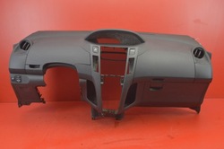 Панель роздавальна консоль капот подушка безпеки eu toyota yaris 2 ii 05-09 фото №1