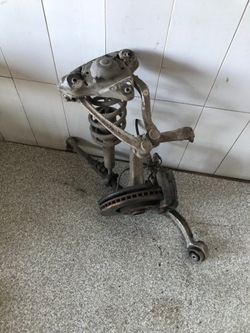 Амортизатор mcpherson  переднє лівий audi a6 c5 v6 3.0 фото №1