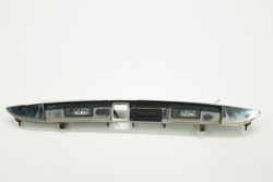 Renault talisman универсал 16r накладка крышки хром микровыключатель 848102921r фото №1