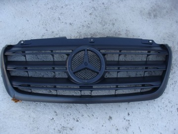 Решітка радіатора решітка mercedes sprinter w910 a9108852600 !!! фото №1
