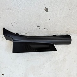 Планка накладка порогова ліва лівий зад hyundai ioniq 5 85876-gi000 фото №1