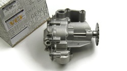 Renault оригинальный номер 150009761r насос масла фото №1