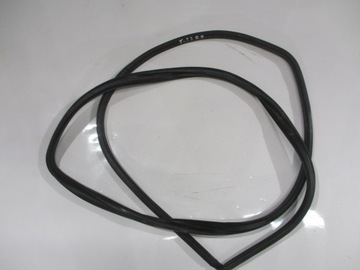 Прокладка двері правий перед toyota avensis t27 фото №1