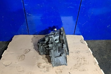 Коробка передач коробки передач saab 9-5 ys3e 5258546 2.3l бензин 136kw 2006 фото №1