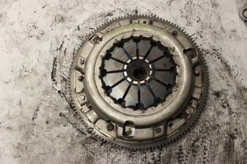 Mitsubishi lancer viii 1.5 b 07r- сцепление диск прижим комплект фото №1