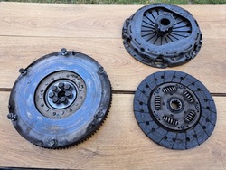 Iveco daily iv 06-12 2.3 сцепление колесо двухмассовый прижим фото №1