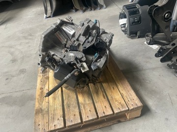 Коробка передач коробки передач volvo s60 v70 30681179 2.4 t5 фото №1