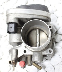 Vw audi seat skoda дроссельная заслонка 1,6 06a133062at фото №1