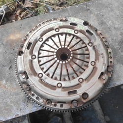 Зчеплення колесо притиск диск skoda octavia ii 2 fl vw golf 1.4 tsi sachs фото №1