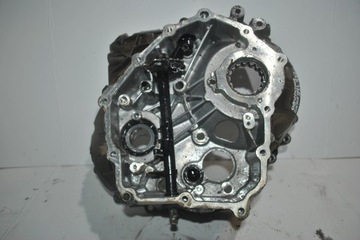 Крышка корпус коробки audi gyj 01j301383t фото №1