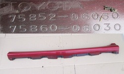 Планка пороговая левая накладка toyota camry фото №1