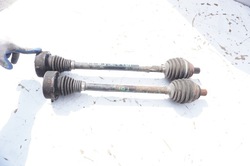 Полуось правые зад audi tt 8j 2.0 tdi фото №1