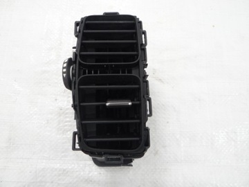 Citroen c5 aircross права решітка повітропровід консолі 9817118477 фото №1