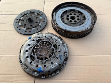 Renault scenic iii 1.6 dci зчеплення колесо двомасовий 123102067r фото №1