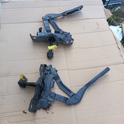 Hyundai tucson iii 15- 3 петлі капота піротехнічні з nabojemi фото №1