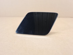 Левая заглушка омывателя бампера xc90 цвет 717 фото №1