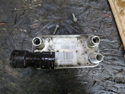 Радіаторів масла mercedes a0995001100 фото №1