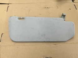 Захист сонцезахисна козирок лівий mercedes r клас w251 a2518100310 фото №1