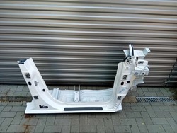 Dacia spring поріг праві стійка чверть фото №1