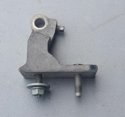 Петля двері праві перед верх mercedes e 213 w213 фото №1