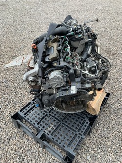 Двигатель комплект 1.6 ehdi 9h06 citroen c4 ii picasso 13-19 фото №1