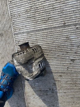 Генератор opel signum vectra c 2.0 dti 13108596 фото №1