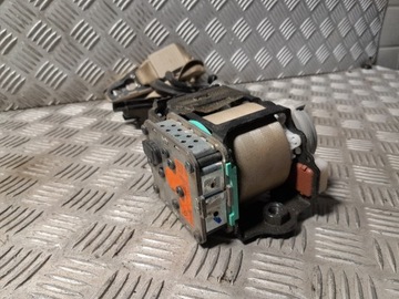 Audi a5 pas безопасности левый перед 8t8857705c фото №1