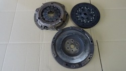 Mazda 6 2.0b прижим сцепления диск колесо маховики фото №1