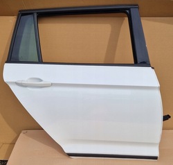 Дверь passat b8 универсал цвет lok1 l0k1 идеал оригинал фото №1