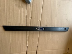 Накладка кришки зад планка ford focus mk1 фото №1