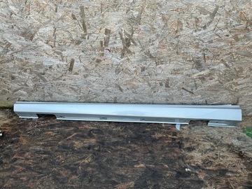 Mercedes w246 b клас ліва планка накладка порогова фото №1