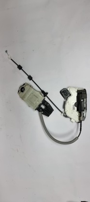 Замок держатель ручка octavia 5l0837885c 5e2837015 фото №1