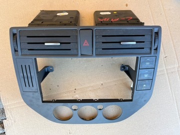 Ford c-max 2004-2007 рамка радіо ґрати середні повітропровід 3m51-18522 фото №1