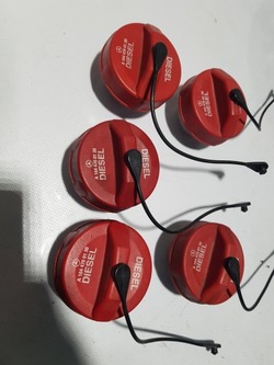 Кришка заливання пального mercedes ml w164 gl x164 r w251 фото №1