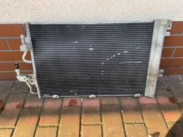 Радіаторів кондиціонера opel zafira b astra h 13129192 фото №1