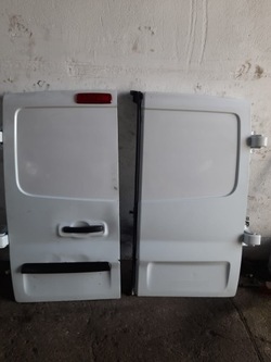Двері задні комплектні opel vivaro trafic talento фото №1