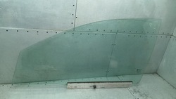 Стекло левая перед opel vectra 1.9cdti универсал 05-09r фото №1