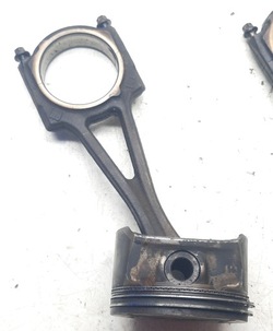 Поршень z14xep opel astra h corsa c d tigra b meriva a 1.4 16v фото №1