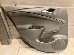 Боковина оббивка двері лівий зад astra k універсал фото №1