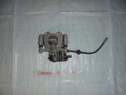 Супорт гальмівний задній праві jeep compass 2017 - фото №1