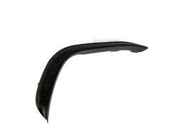 Планка декоративна ґрати бампера перед права mercedes gla 247 фото №1