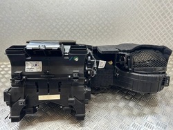 Отопитель комплектная европа mercedes c-klasa w205 a2058300060 фото №1